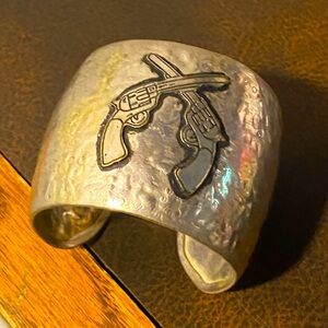 VTG Southwest Cowboy cuff bracelet,chunky hammered pewter,etched cross guns